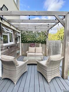 65 Lanadowne cres-6.jpg