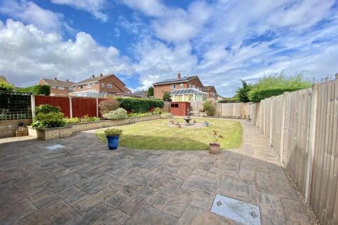 2 Ashfields Rd-12.jpg