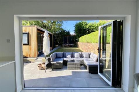 54 Mytton Oak Rd-4.jpg