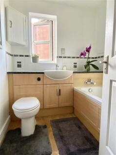 25 Sawstin Close-8.jpg