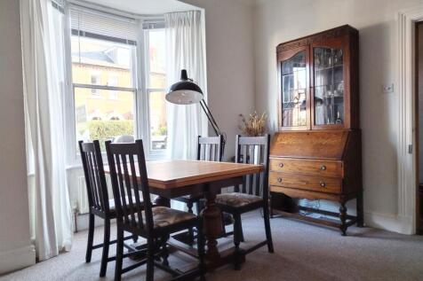 dining room 2.jpg
