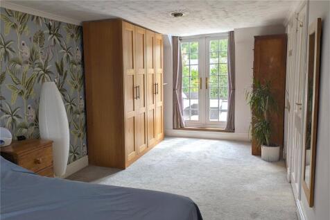 Main Bedrom