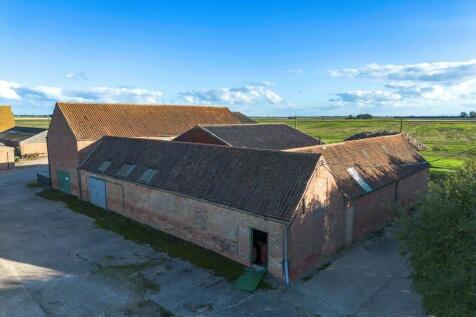4 - Barns Rear