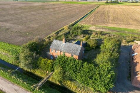 13 - Cottages Aer...