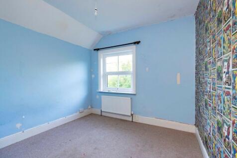 17 - Bedroom Thre...