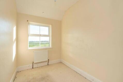 23 - Bedroom Thre...