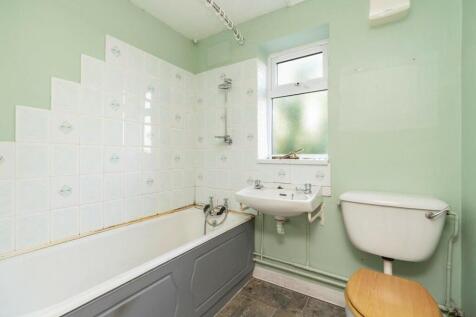 24 - Bathroom