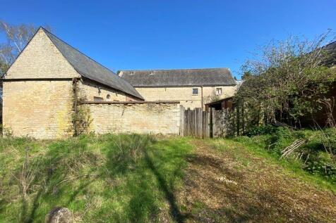 Frontage / Access