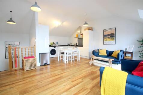 Kitchen/Living Area