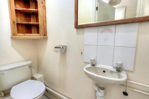 23 Balmoral Way 7...