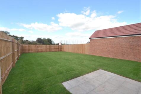 Plot 14 garden.JPG