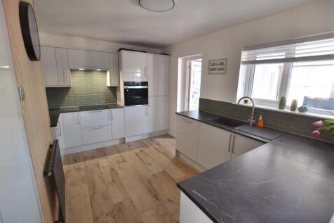 Re-Fitted Breakfast Kitchen