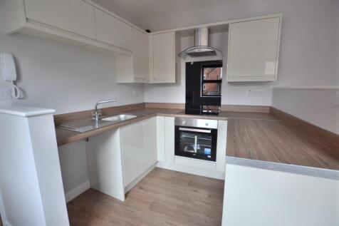 Flat 3 Kitchen.jpg
