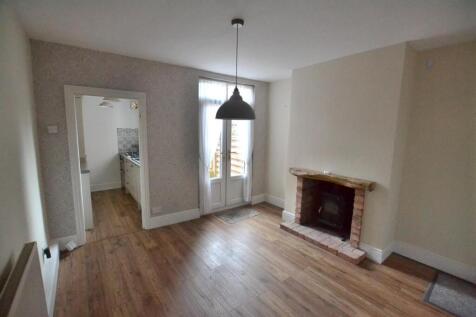 main street sutton bonnington (3).JPG