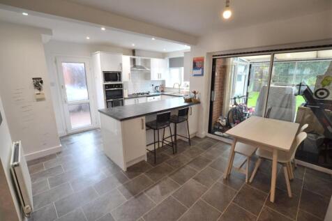 Family Dining Kitchen