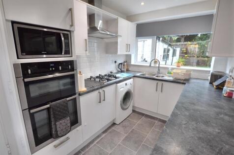 Family Dining Kitchen