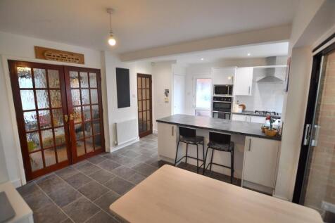 Family Dining Kitchen