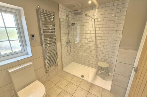 Family Shower Room
