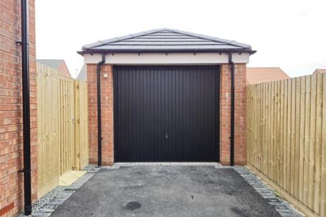 Detached Garage
