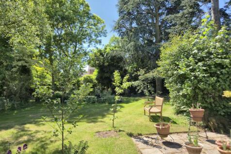 South Facing Private Rear Garden
