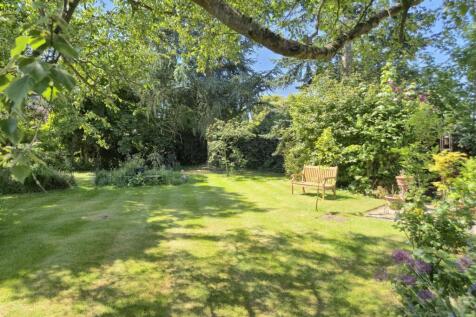 South Facing Private Rear Garden