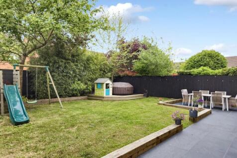 Landscaped Rear Garden