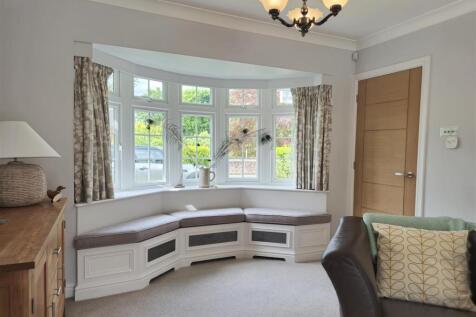 Bay Fronted Lounge