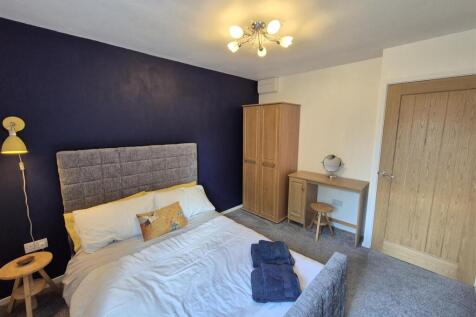 Double Bedroom