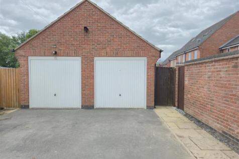 Single Garage