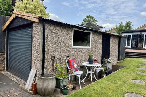 Detached Garage