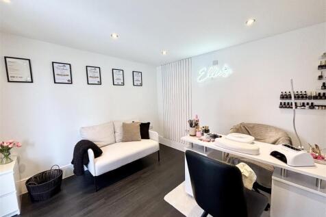 Office/Nail Room