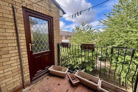 Outside Space/Balcony