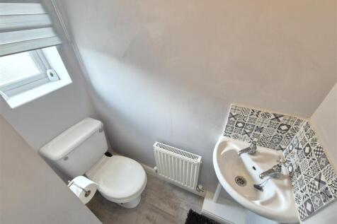 Cloakroom/WC
