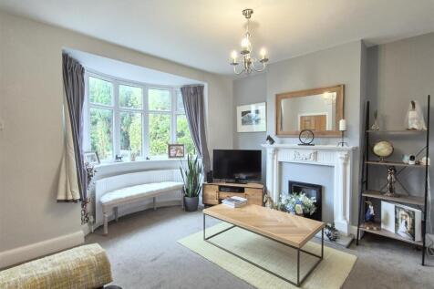 Bay Fronted Lounge