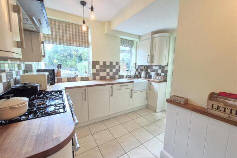 Fitted Kitchen