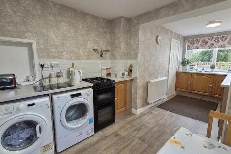 Extended Dining Kitchen