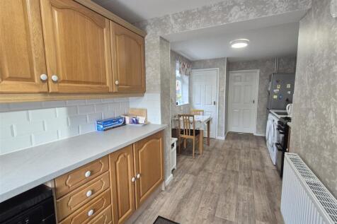 Extended Dining Kitchen