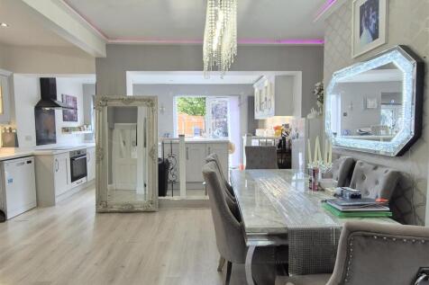 Open Plan Kitchen/Diner