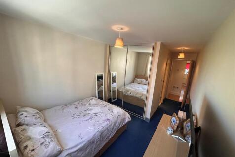 Bedroom2.jpg