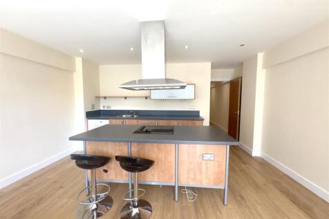 Kitchen2.jpeg