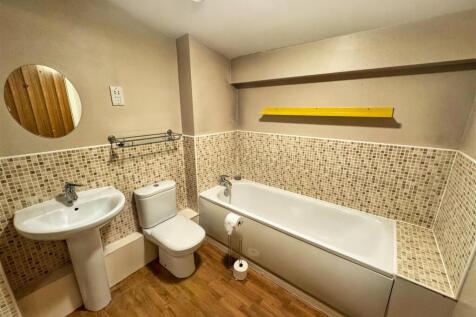 Upstairs Bathroom.jpg