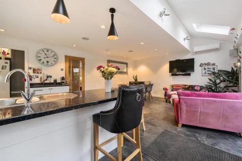 Kitchen / Breakfast room