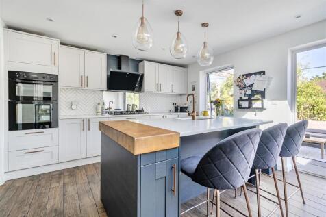 Kitchen / dining room