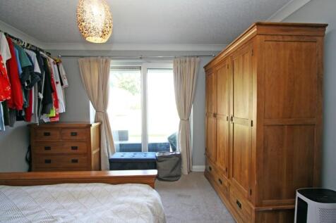 Ground floor bedroom