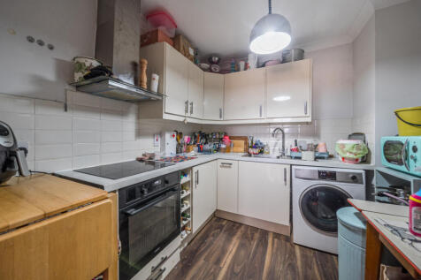 1371744-6-6900e8c...