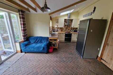 Kitchen-angle 3