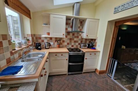 Kitchen-angle 4