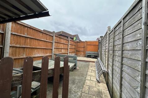 Rear Garden Aspect 2