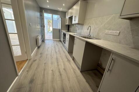 Kitchen 2