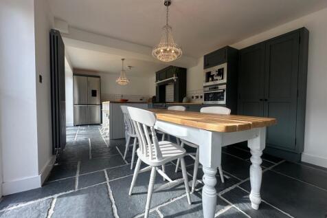 Kitchen-Breakfast Room